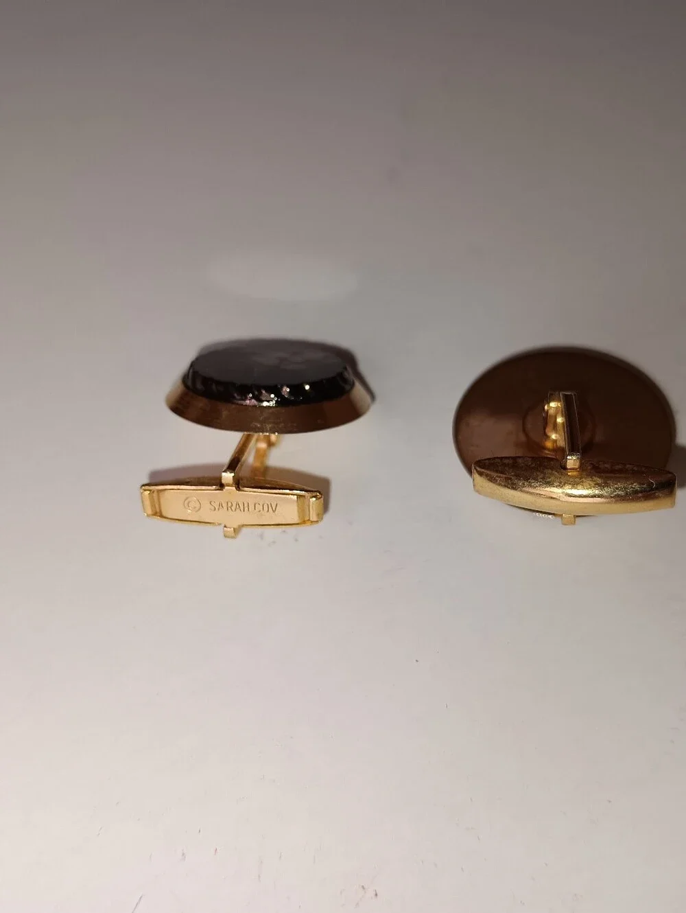 Vtg. Sarah Coventry Brown Black Gold Tone Metal Cufflinks